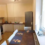 Kaja Lägenhet *